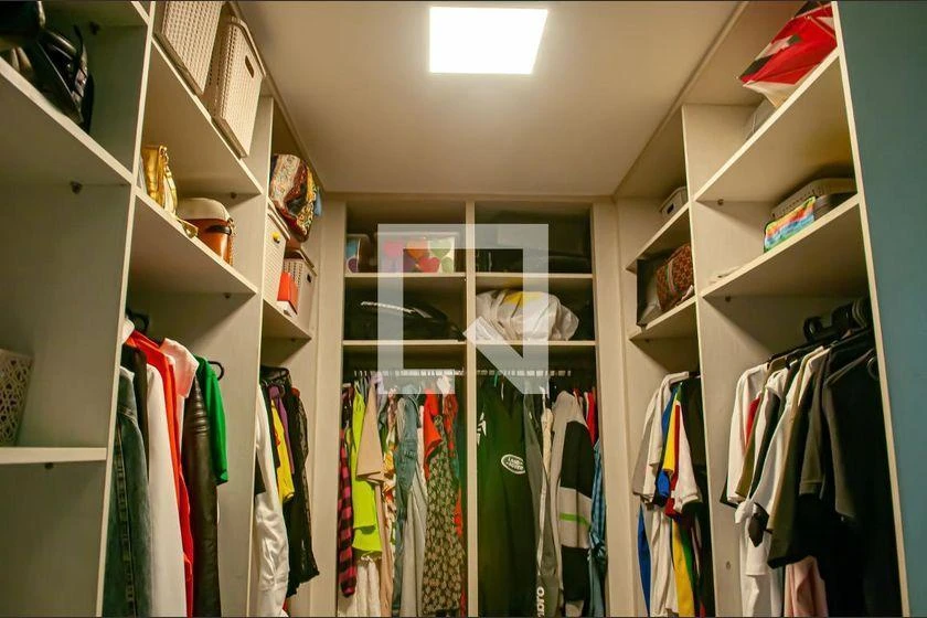 House for rent 480 m² with 4 bedrooms and 6 parking — photo 46