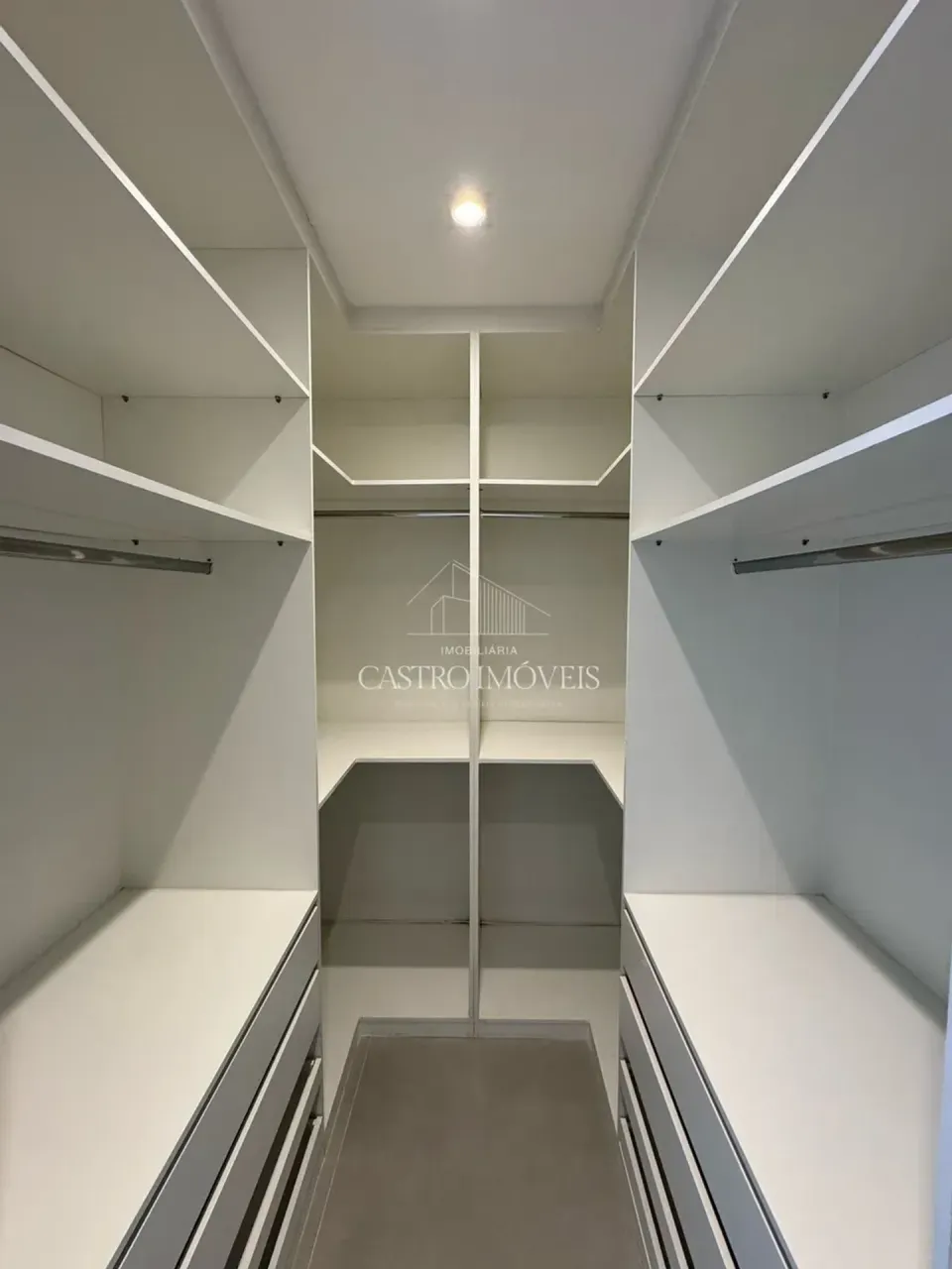 Apartment with 4 bedrooms and 4 bathrooms, 350 m² — photo 18