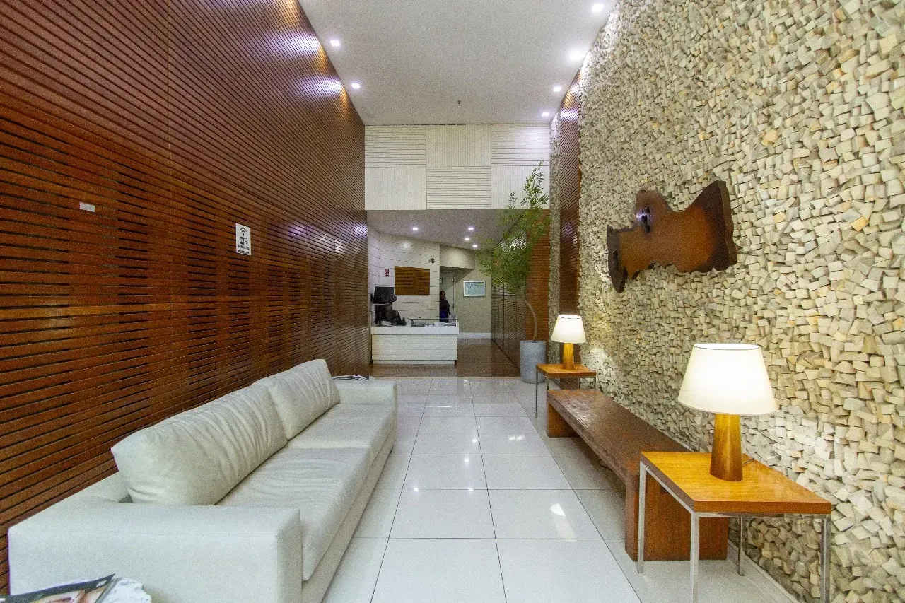 Furnished 100 m² apartment with a bedroom en-suite — photo 47