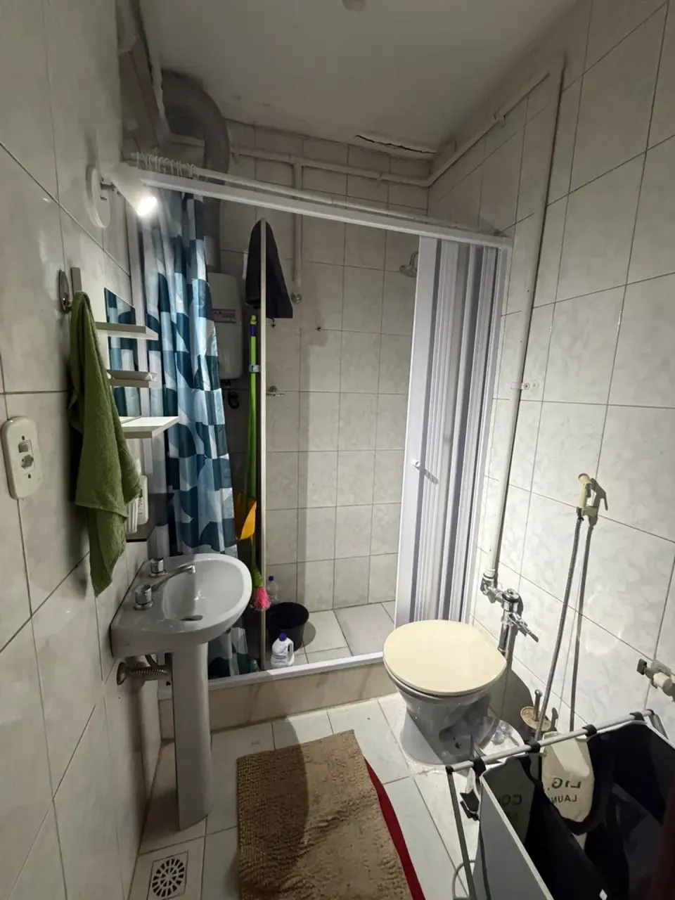 Furnished 1-bedroom apartment with 1 bathroom — photo 14