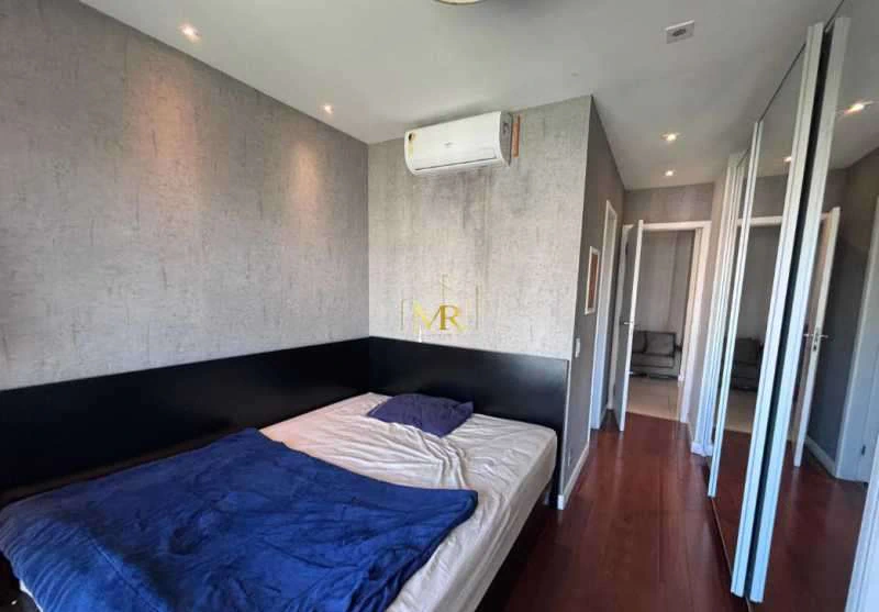 Furnished apartment with 4 en-suite bedrooms and 5 baths — photo 17