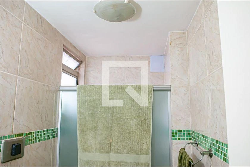 Apartamento amueblado de 2 dormitorios y cocina aparte — photo 20