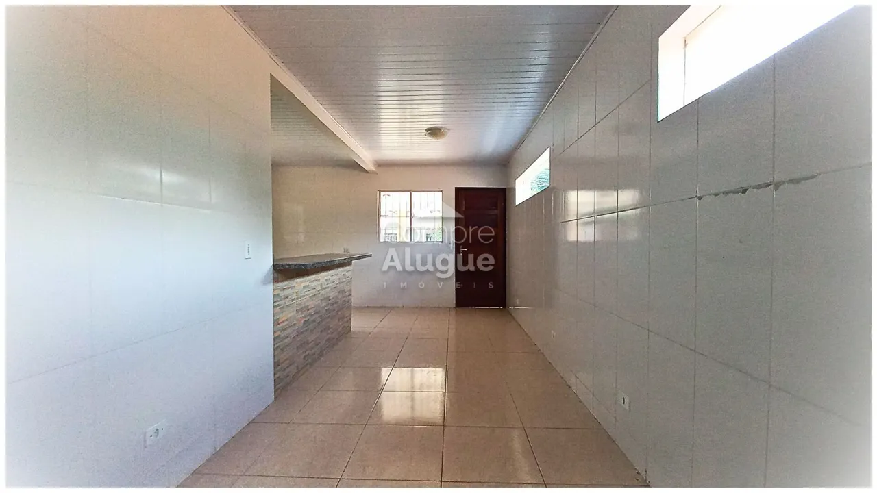 Casa con 3 dormitorios y rincón de cocina compacto — photo 17