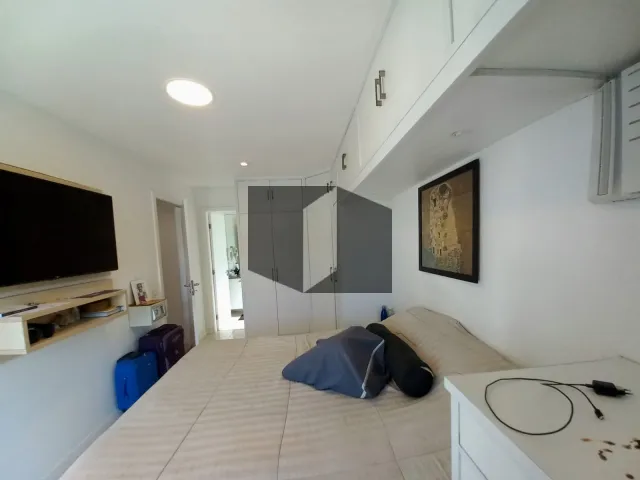 Furnished apartment with open-plan kitchen and 3 bedrooms — photo 7