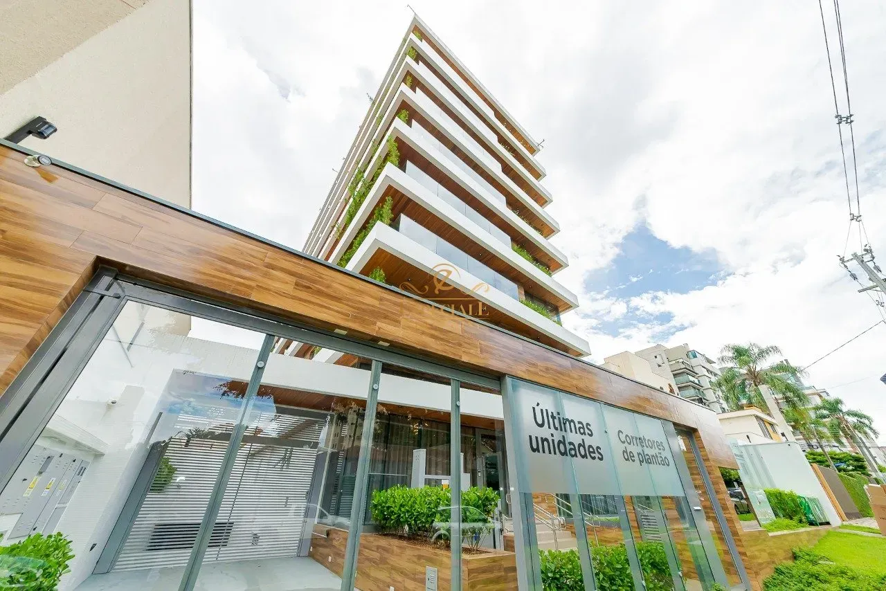 Furnished 186 m² apartment with 3 en-suite bedrooms — photo 20