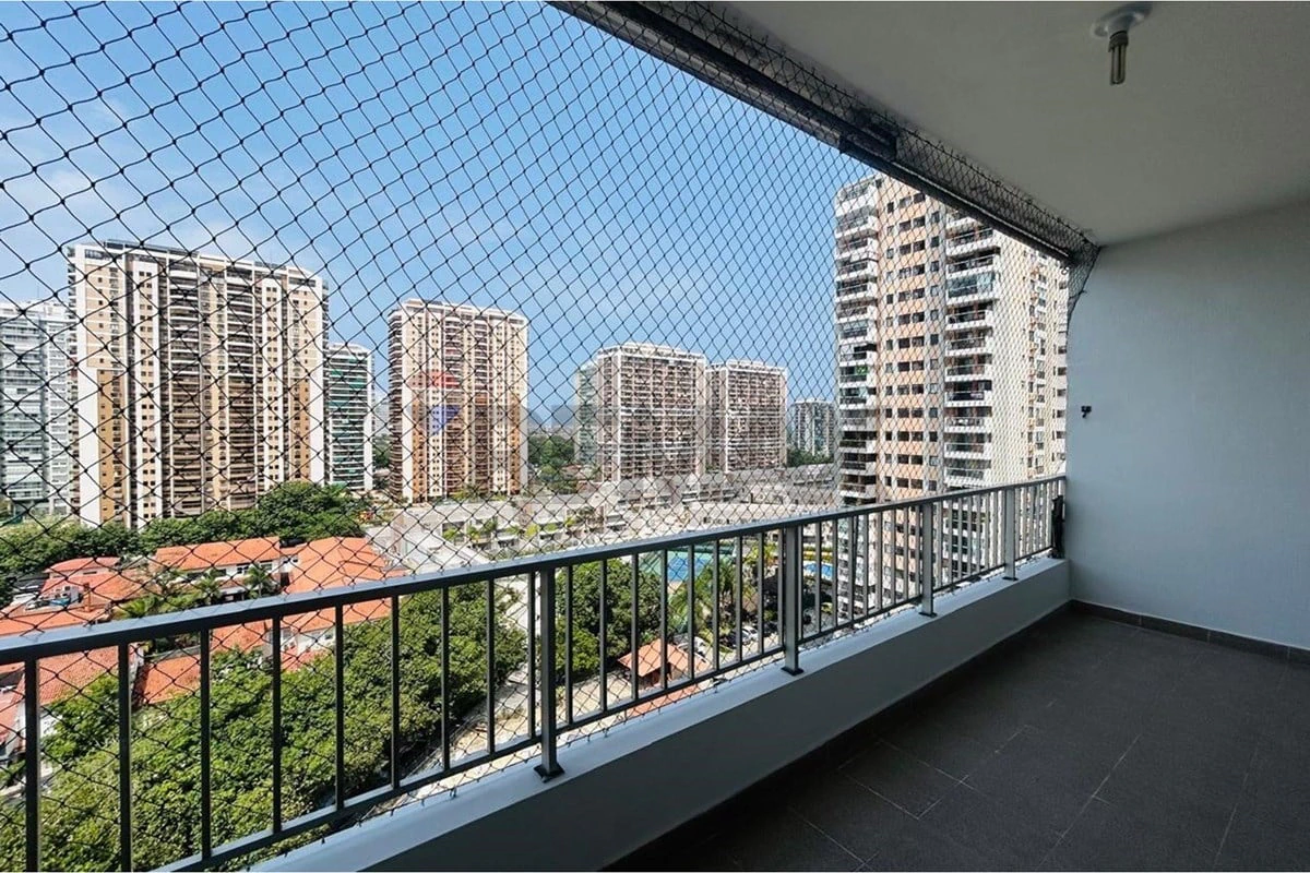 One-bedroom apartment in a building with a sauna — photo 4