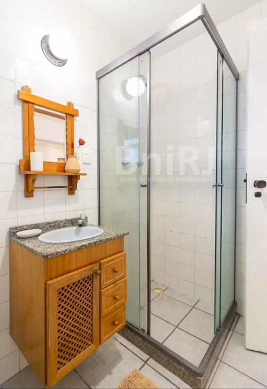 Furnished 161 m² apartment with 3 bedrooms and 2 suites — photo 24