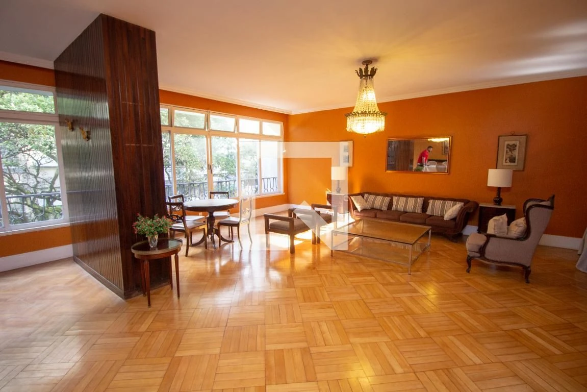 Furnished apartment with 3 bedrooms and 5 bathrooms — photo 6