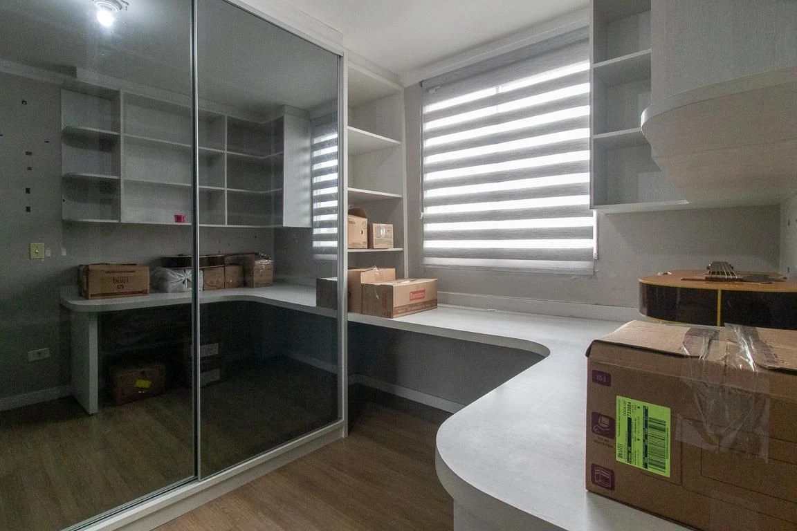 Home office in a 2-bedroom apartment, 47 m² — photo 20