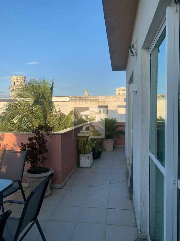 155 m² penthouse with glassed-in balcony and 2 suites — photo 8