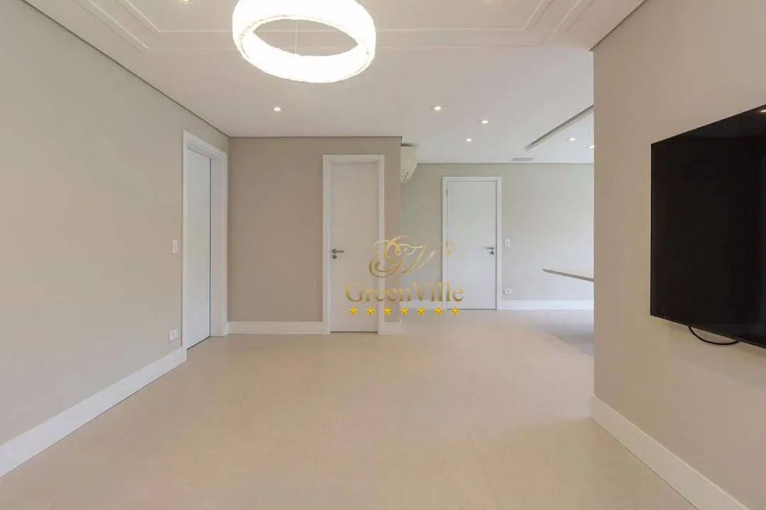 4-bedroom rental apartment with 297 m² and 3 parking spots — photo 4