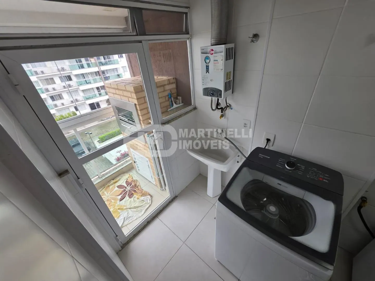 One-bedroom apartment with a mountain view in Rio de Janeiro — photo 19