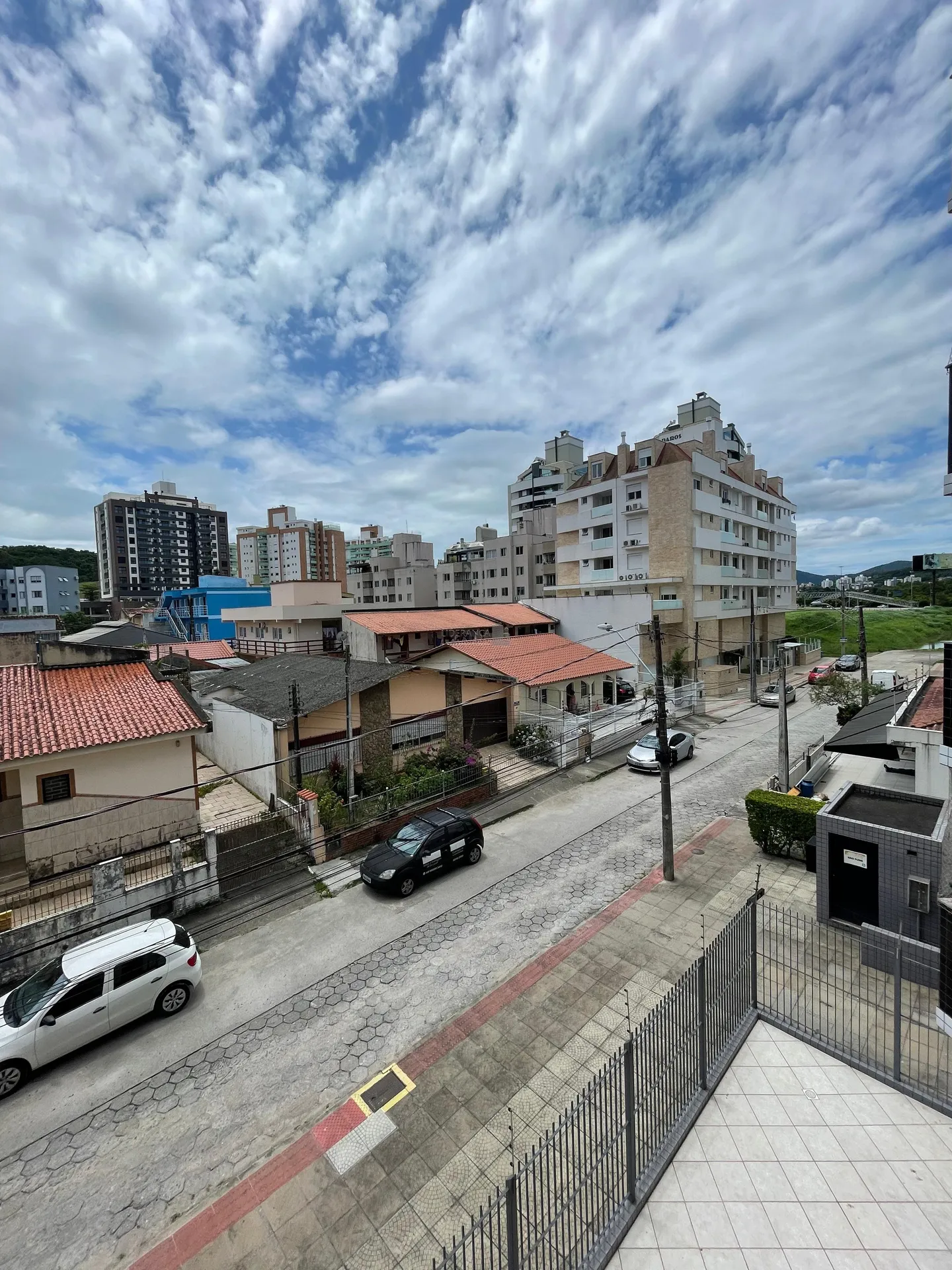 Квартира с 3 спальнями и 1 спальней с ванной, 105 м² — photo 30