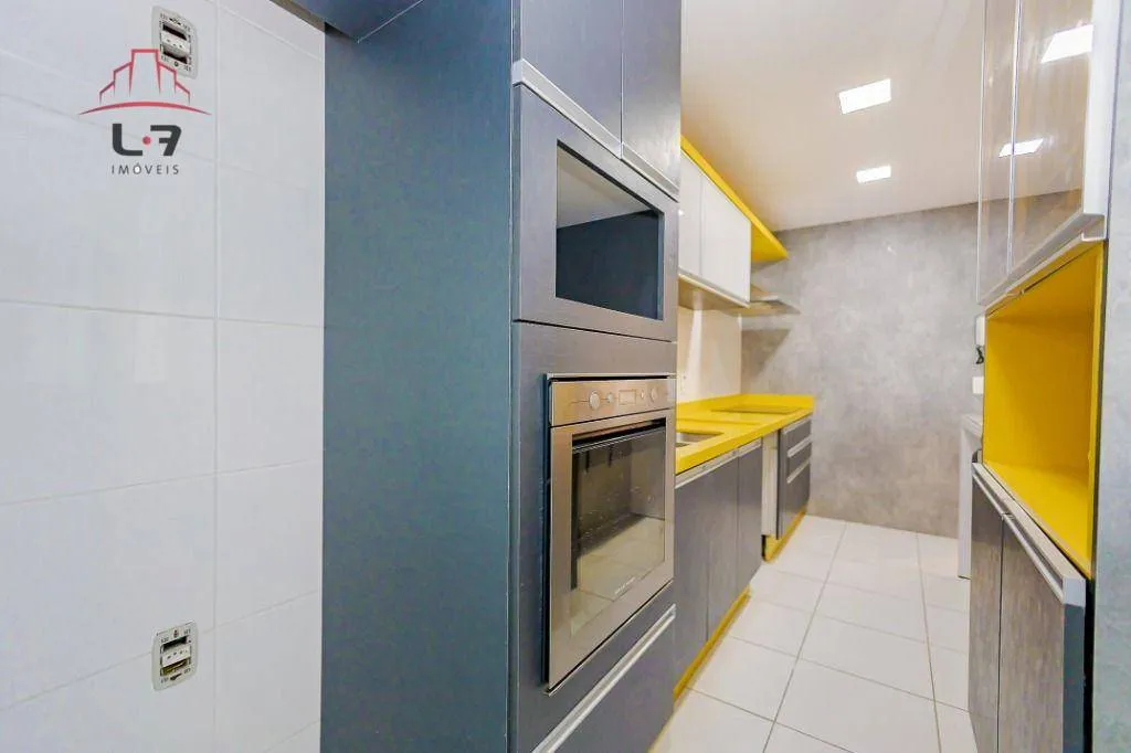 3-bedroom apartment with a grill on the balcony — photo 2