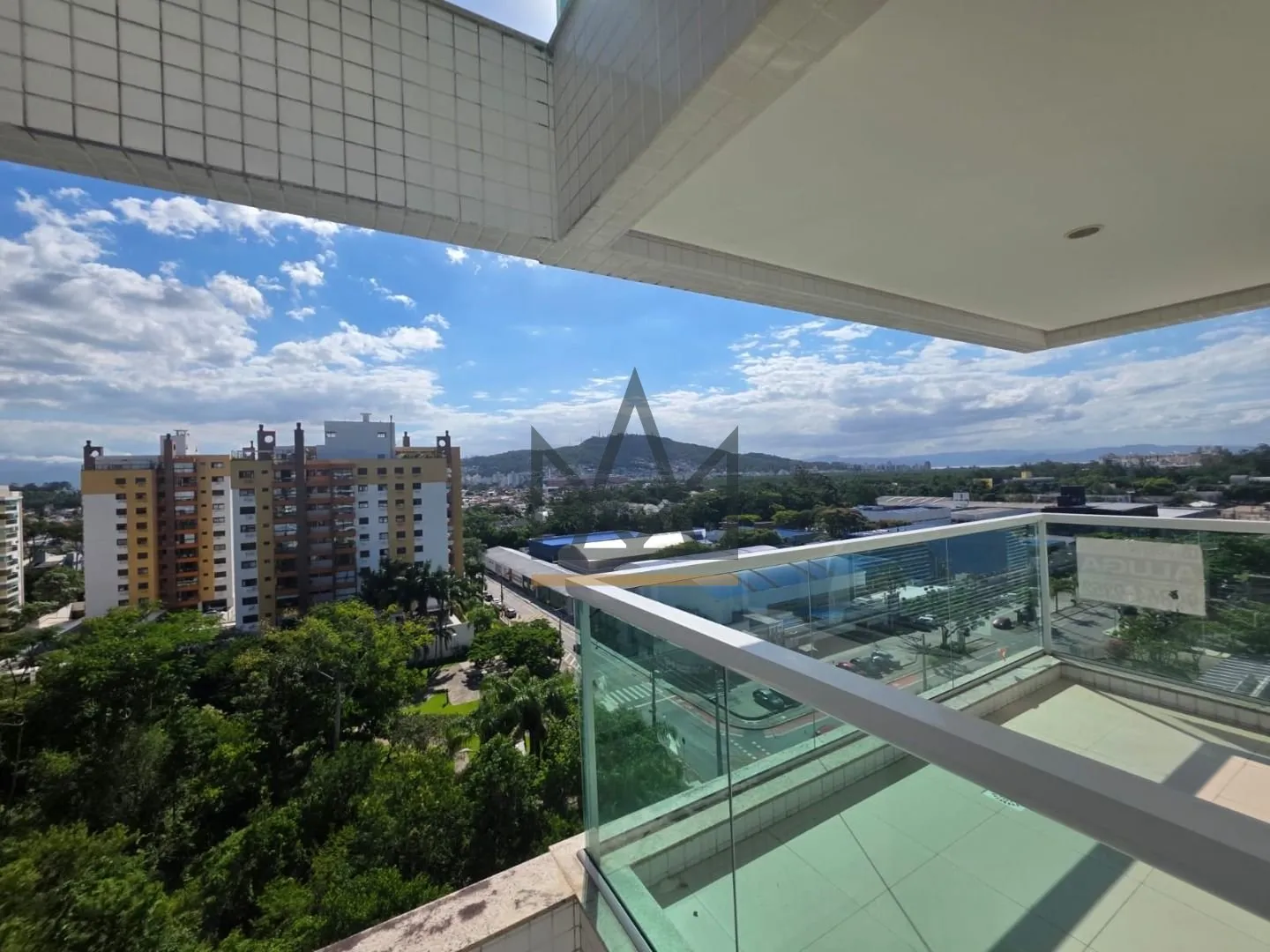 Квартира с 2 спальнями, suite и балконом, 77 м² — photo 10