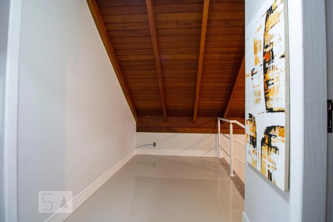 House with 3 bedrooms and a private garden — photo 22
