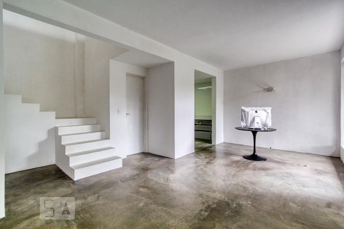 House with 3 bedrooms and 4 bathrooms with a closed kitchen — photo 26