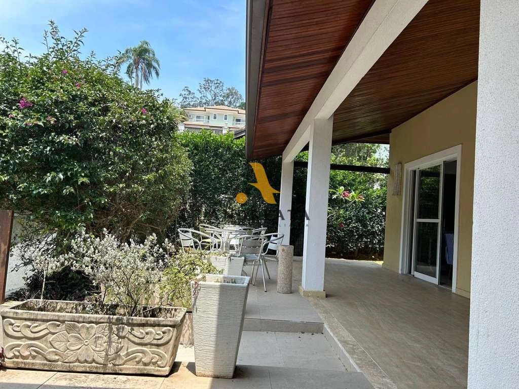 Unfurnished 6-bedroom house with 248 m² — photo 24