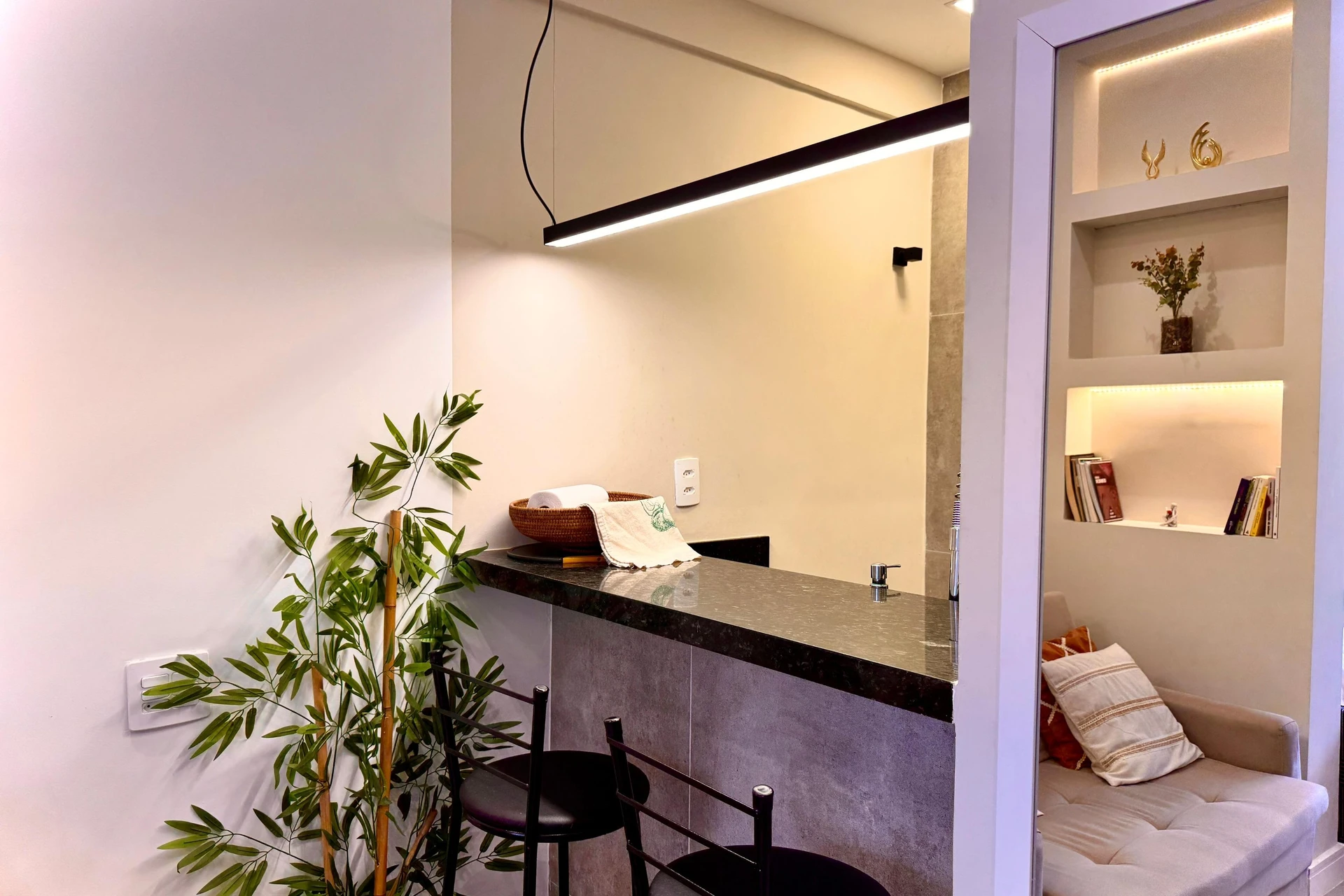 1 quarto e janelas do piso ao teto: apartamento de 30 m² — photo 16