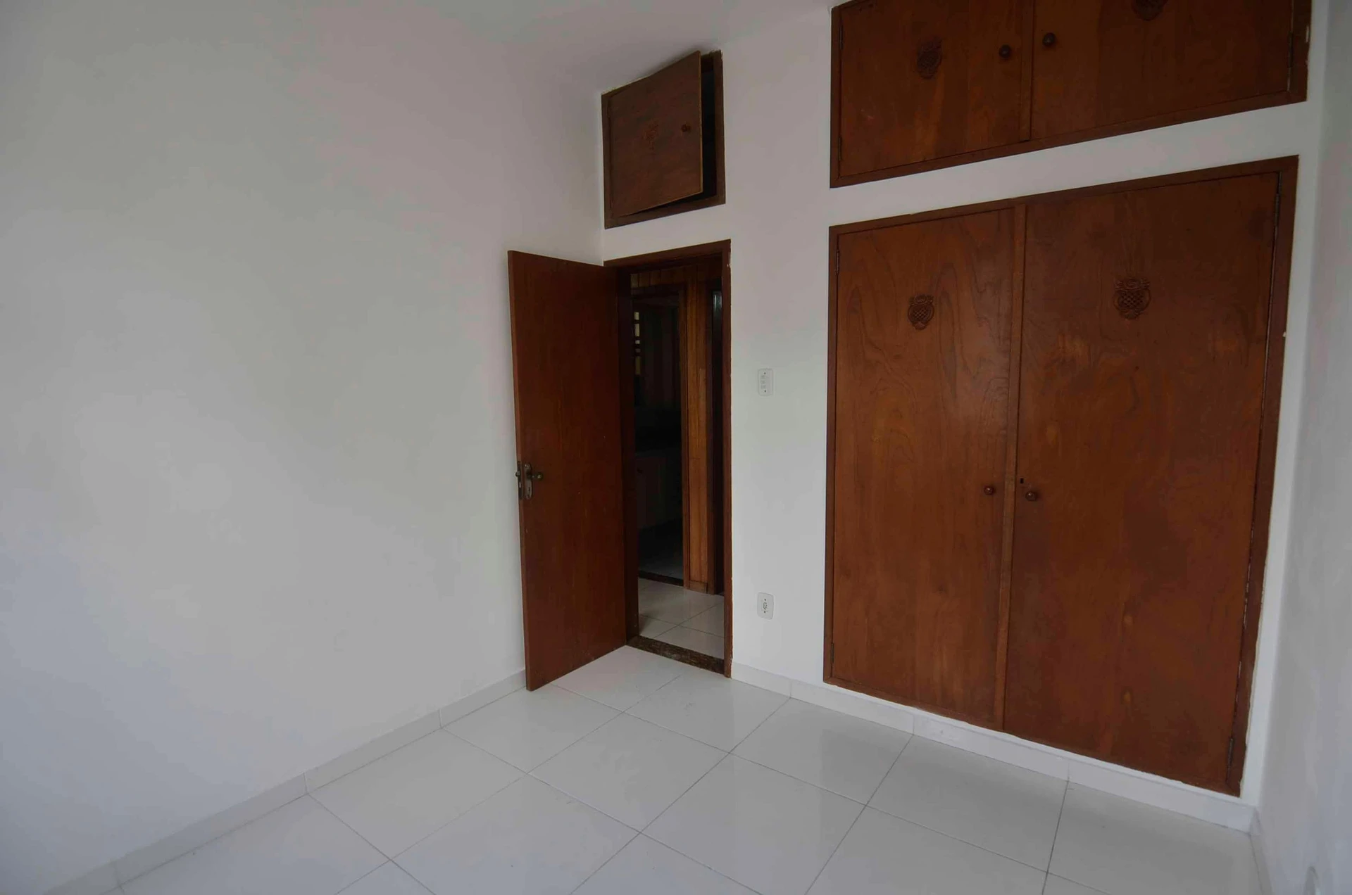 3-bedroom apartment with a park view — photo 16
