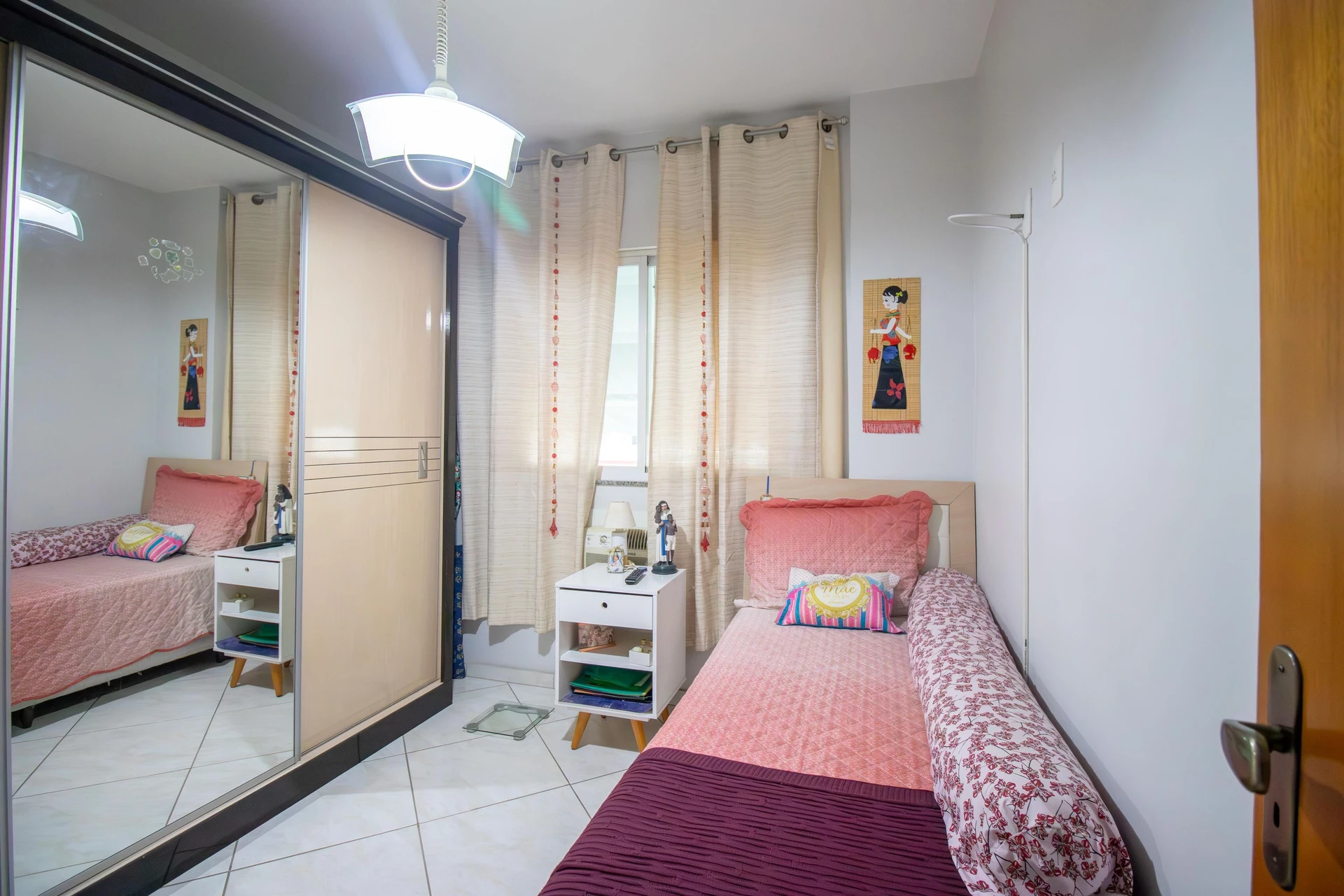 4-bedroom apartment with a balcony and 1 suite — photo 30