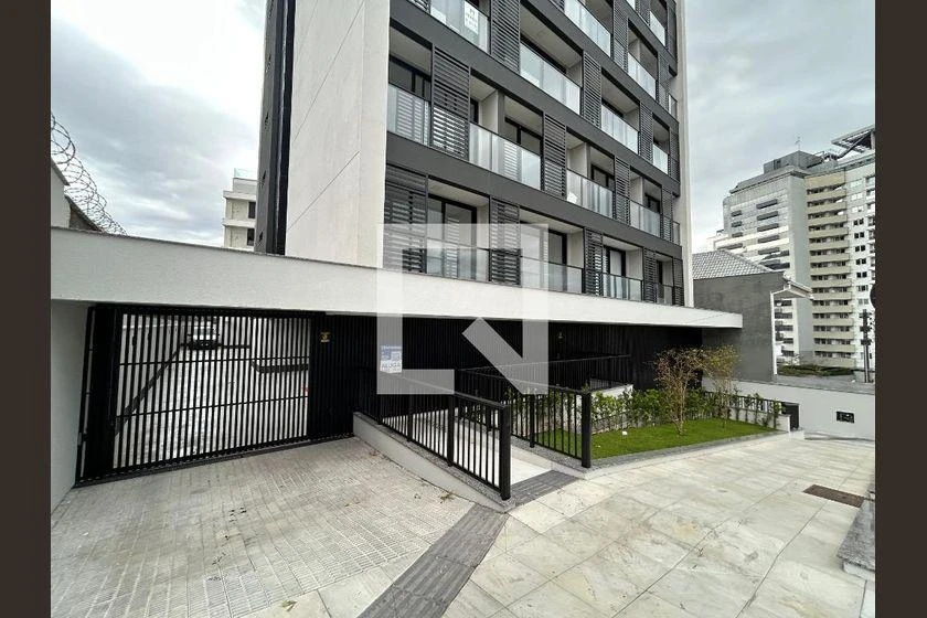 23 m² apartment with 1 bedroom and glass shower — photo 15