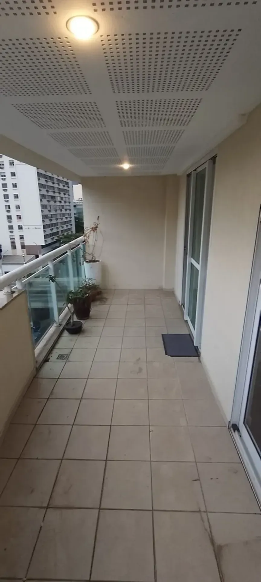 173 m² apartment with 1 bedroom and 3 bathrooms — photo 46
