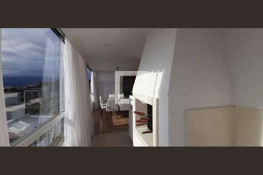 Furnished apartment with enclosed balcony and 176 m² — photo 11