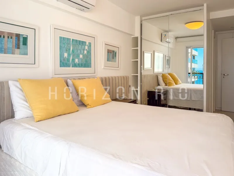 Furnished apartment, 86 m², with floor-to-ceiling windows — photo 12
