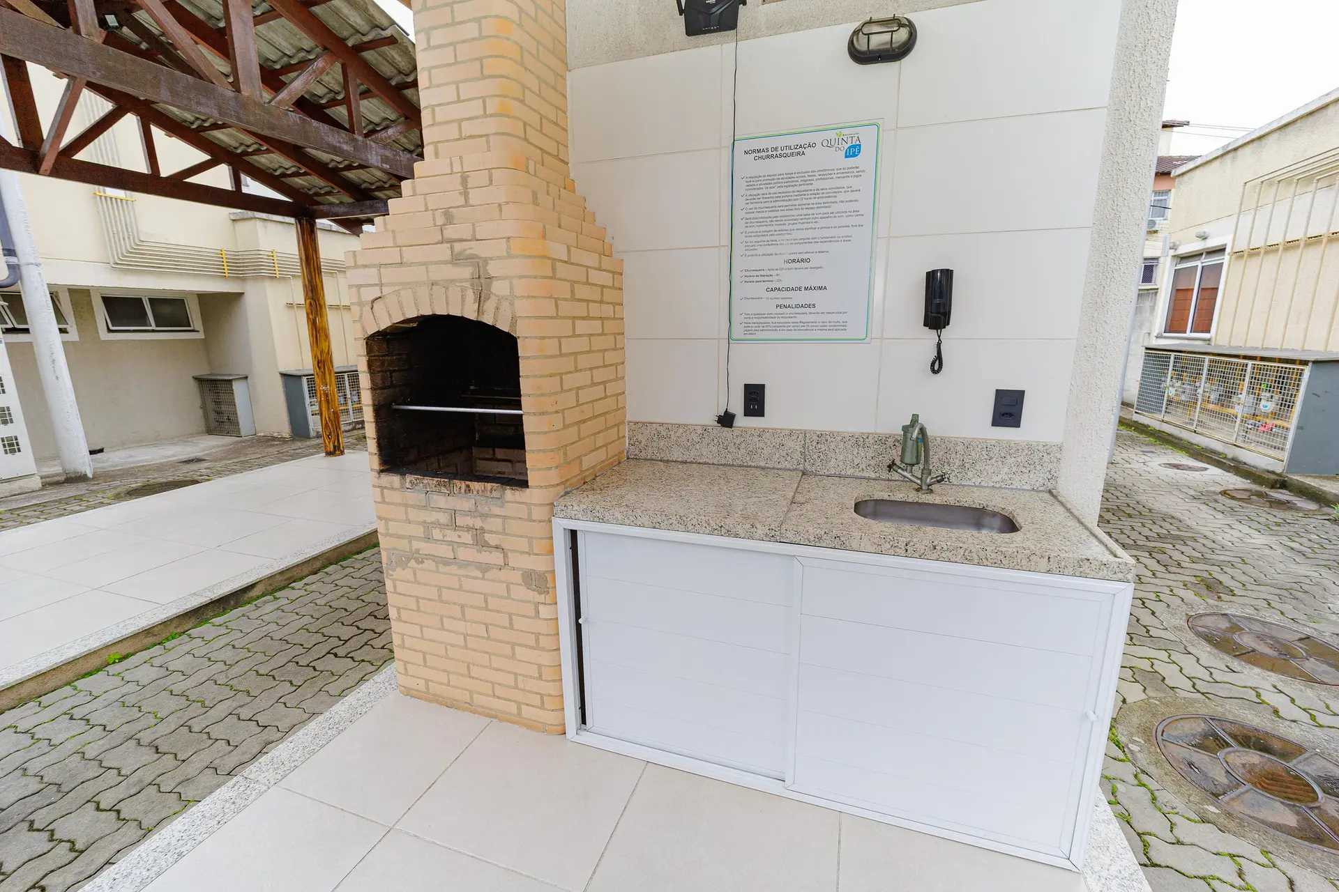 2-bedroom apartment in a building with a pool — photo 40