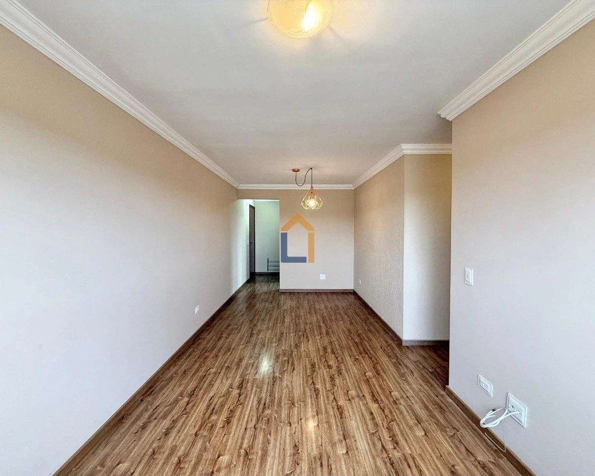 3-bedroom apartment with a washing machine in Curitiba — photo 13