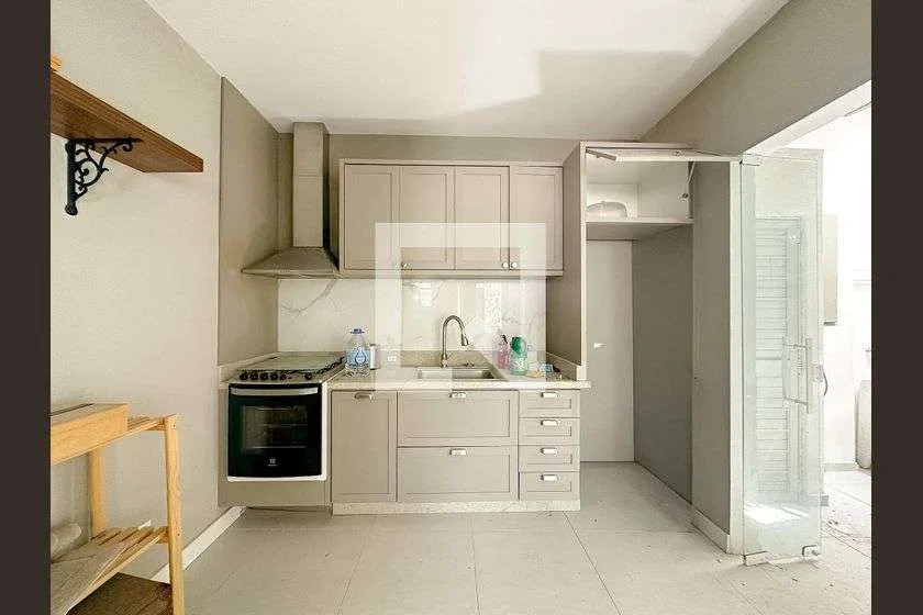 Casa de 2 dormitorios, 1 con baño propio, 300 m² — photo 10