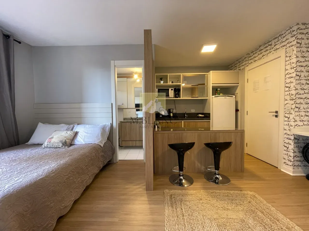 35 m² apartment with a home office and a washing machine — photo 12