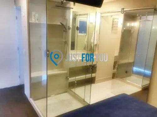 Furnished 2-bedroom apartment with 4 bathrooms — photo 20