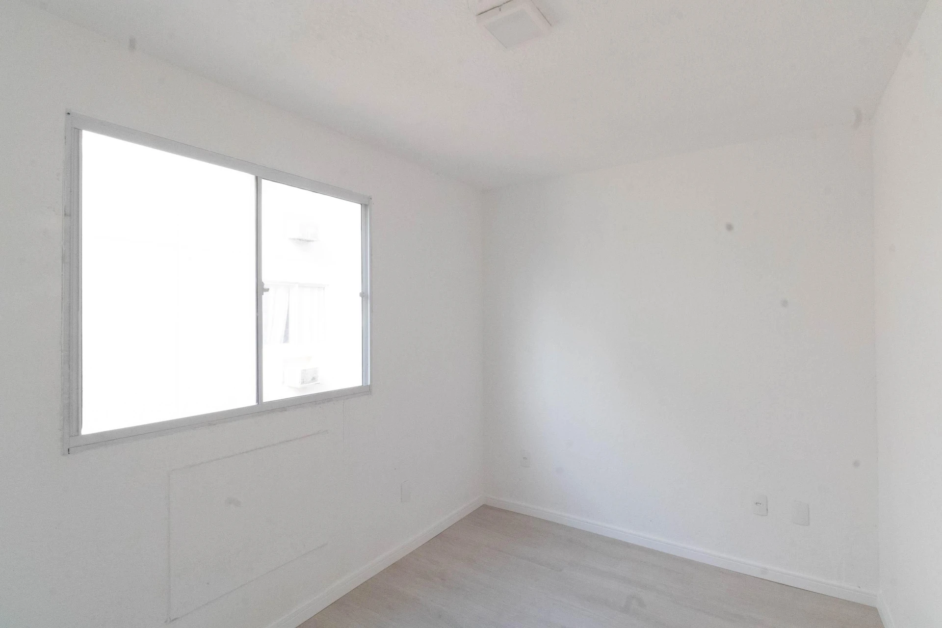 Unfurnished rental apartment with 2 bedrooms and 1 parking spot — photo 21
