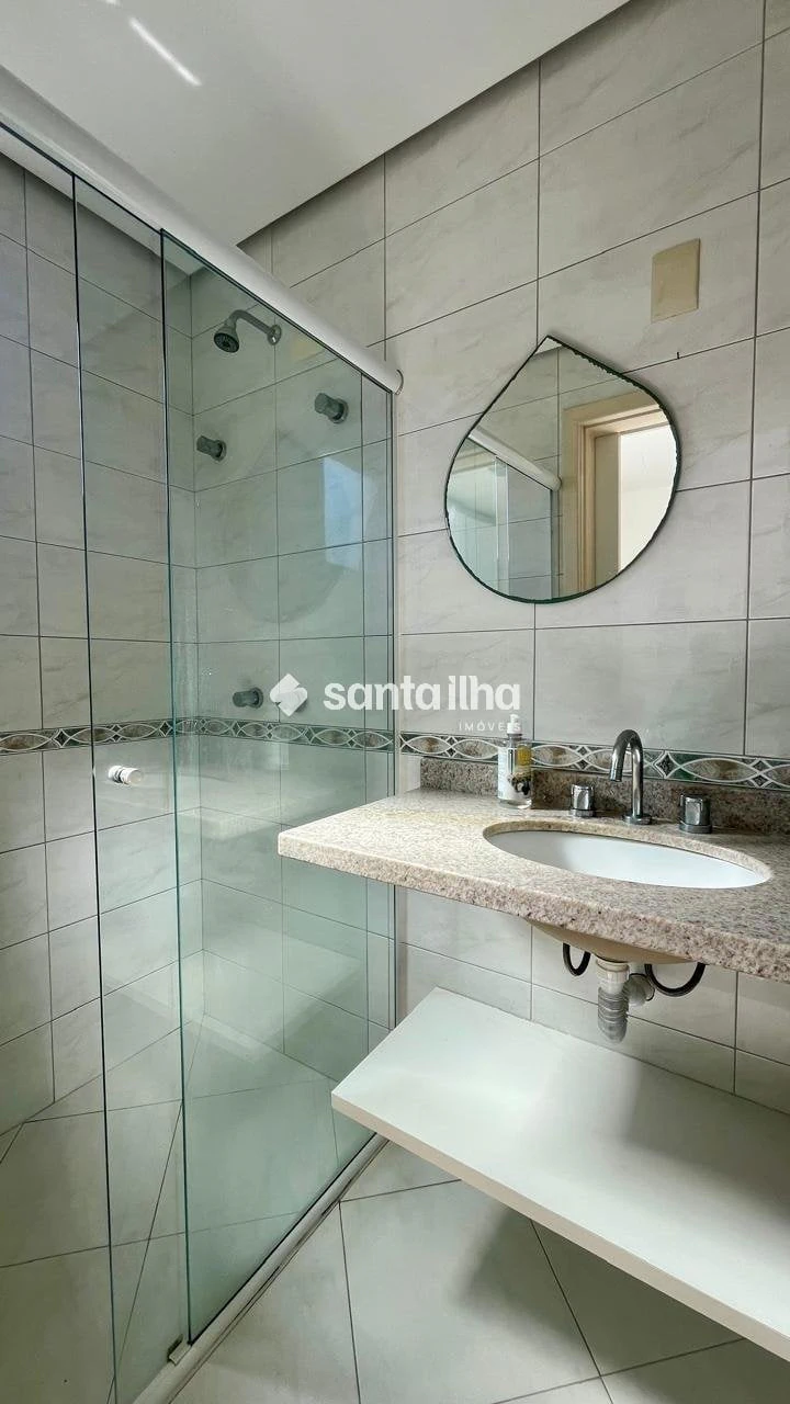 2-bedroom apartment with a washing machine in Florianópolis — photo 10
