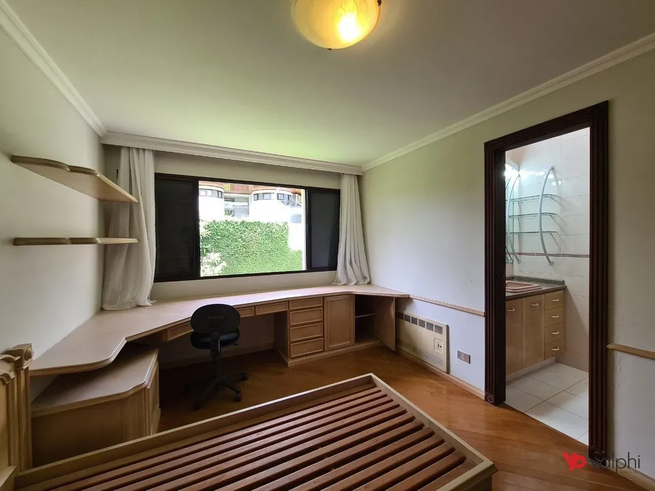 Condo house with 3 en-suite bedrooms and private garden — photo 65