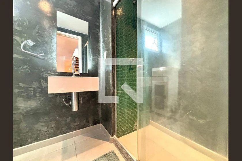 180 m² furnished apartment with open-plan kitchen — photo 43