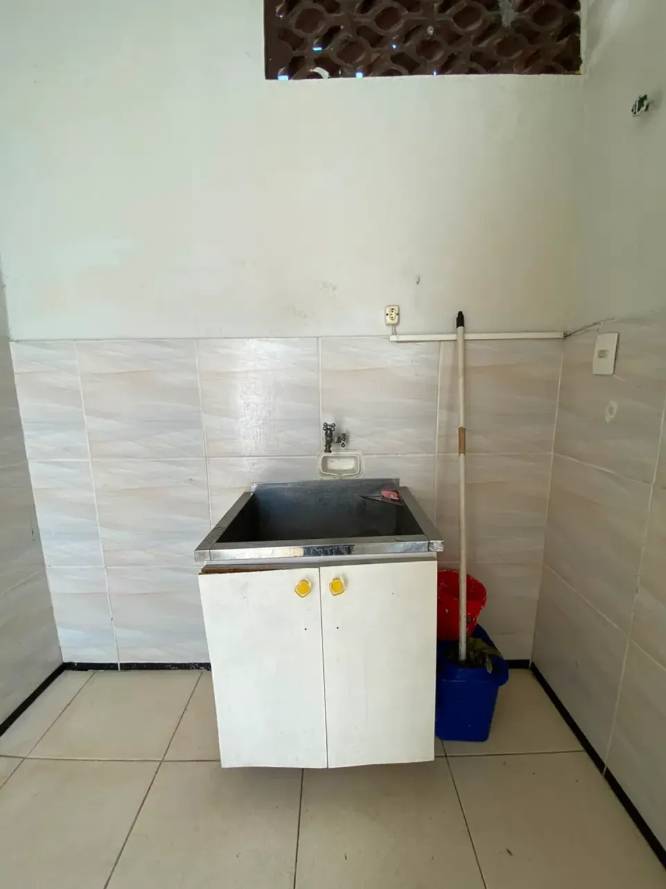 Casa sem vaga de estacionamento com 2 quartos e 1 banheiro — photo 15