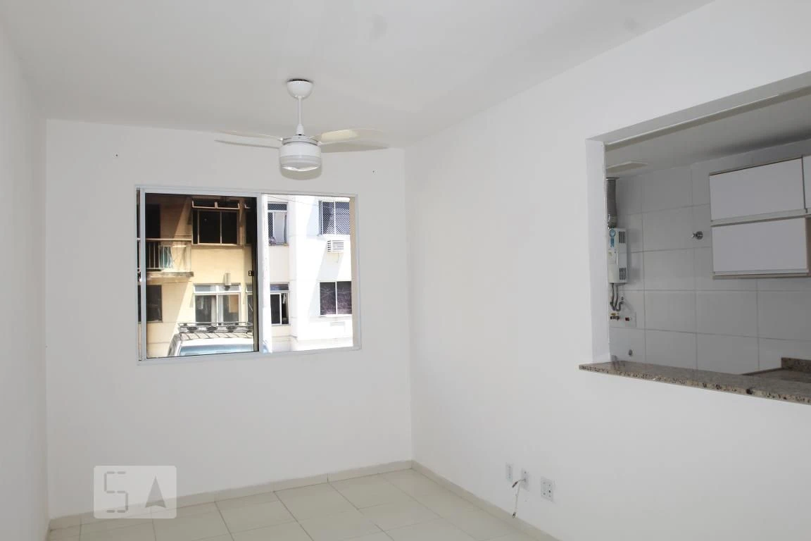 2-bedroom apartment in a building with a pool — photo 7