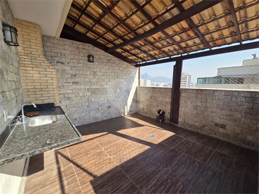 Duplex penthouse with 4 bedrooms and 3 parking spots — photo 42