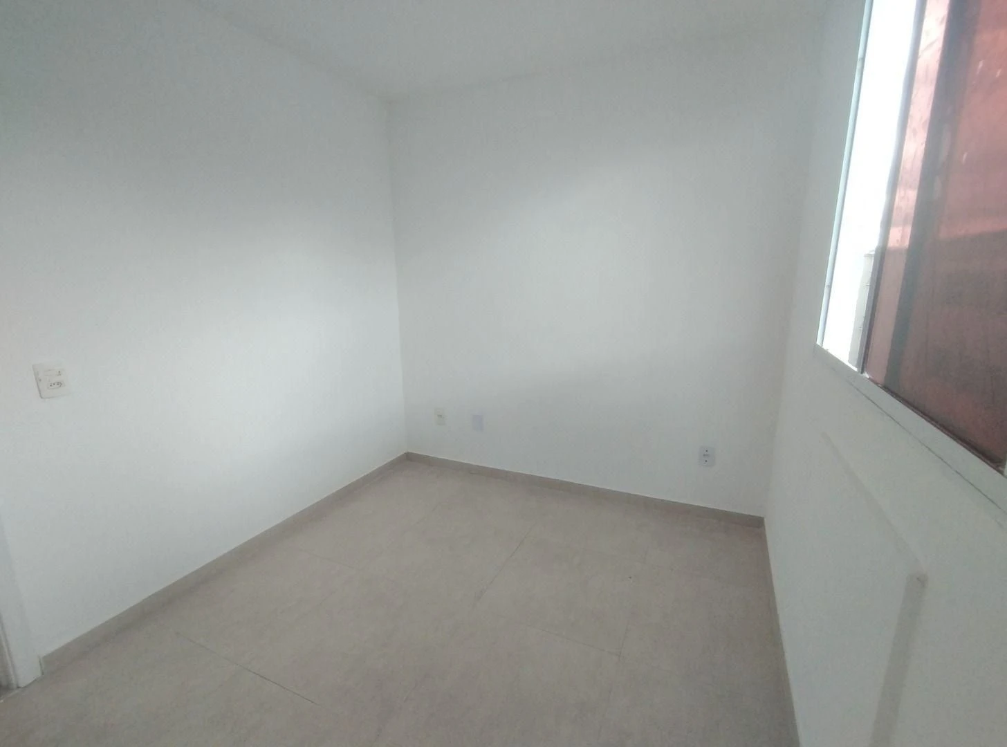Apartamento sem mobília com 2 quartos e varanda — photo 10