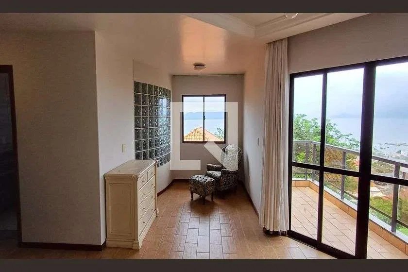 Casa amoblada en alquiler con 3 suites y piscina — photo 23