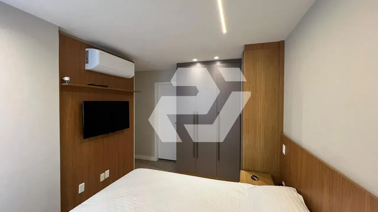 Furnished apartment with open-plan kitchen and 2 bedrooms — photo 7