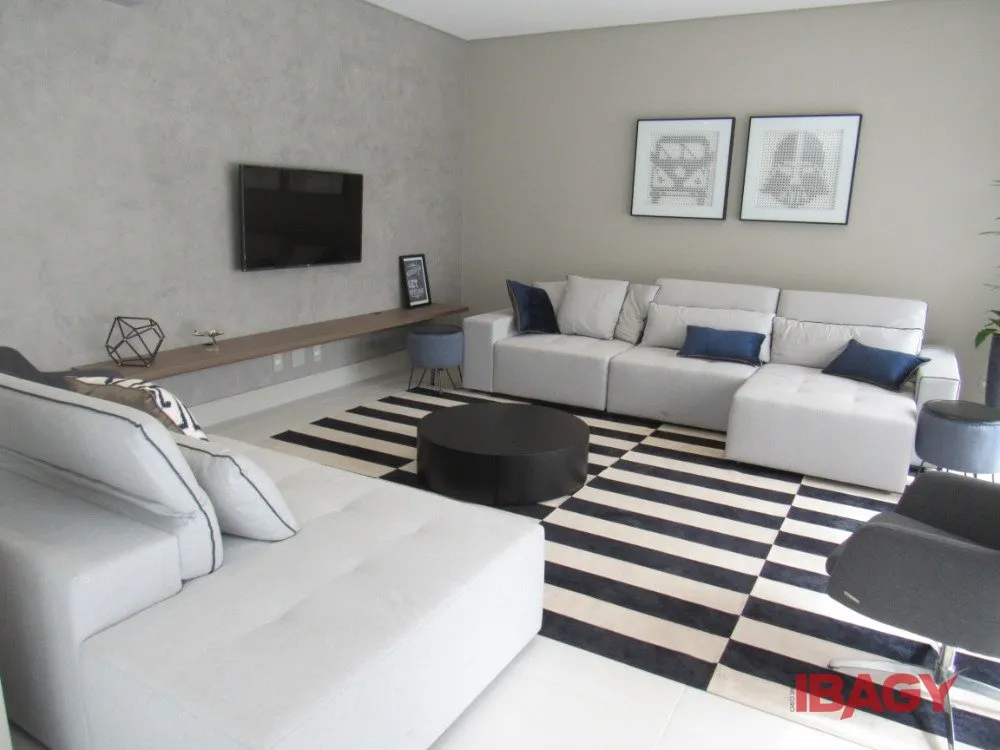2-bedroom apartment in a building with a sauna — photo 72