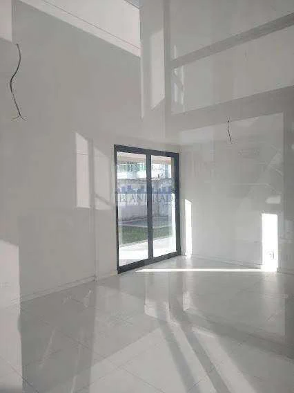 366 m² house with 3 bedrooms and a balcony — photo 5