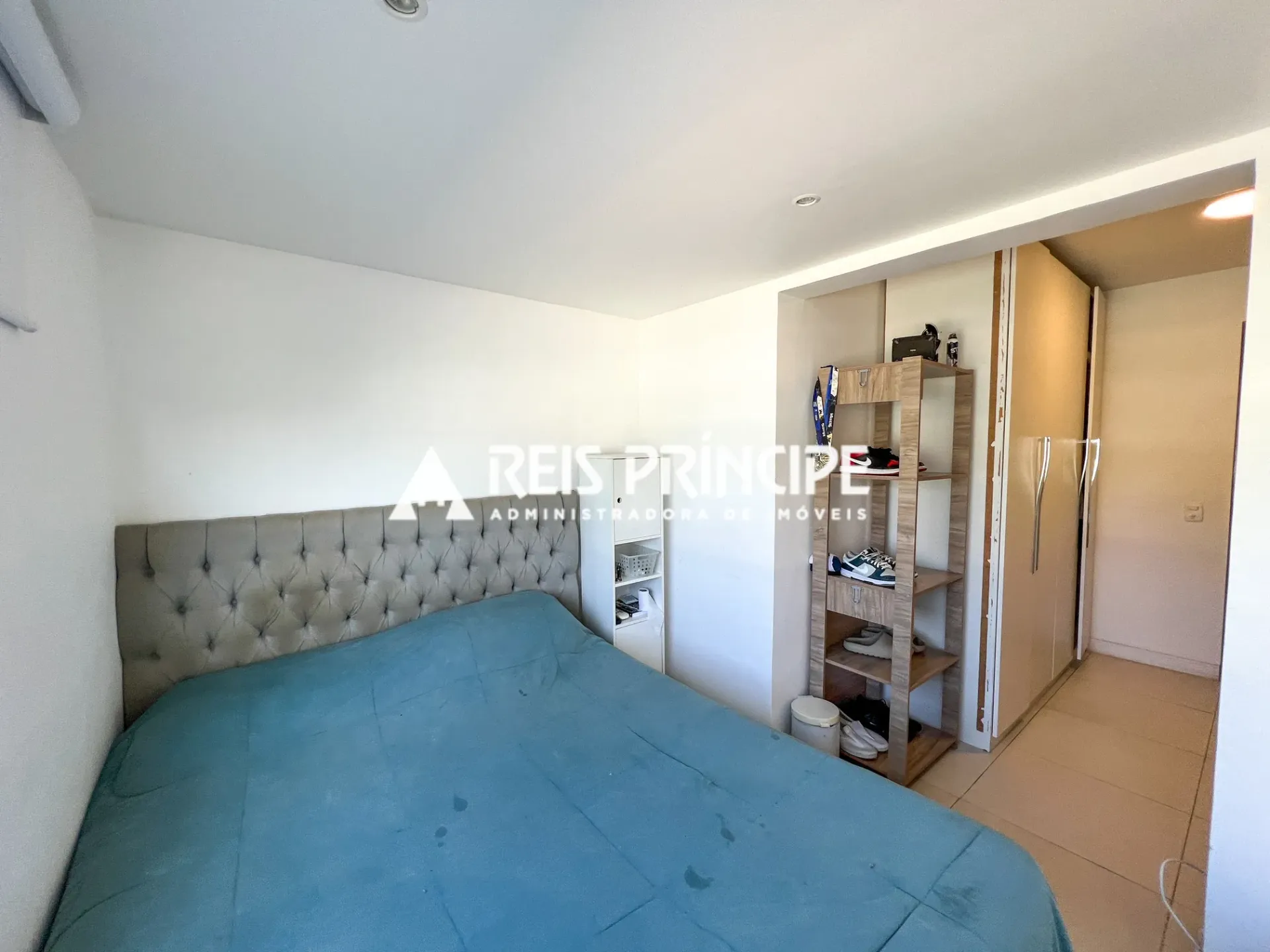 Furnished apartment with 3 bedrooms and 3 bathrooms — photo 29