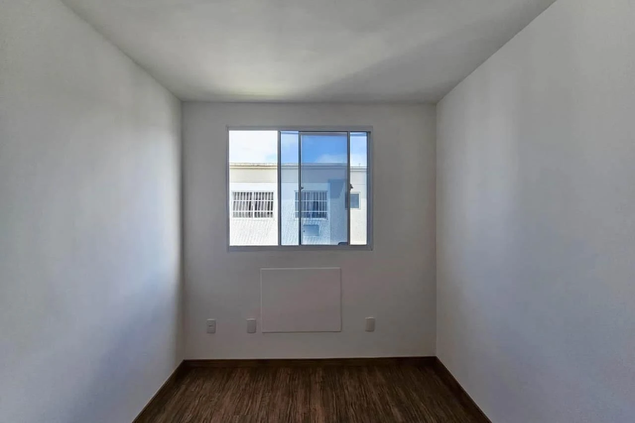2-bedroom apartment in a building with a gym — photo 35