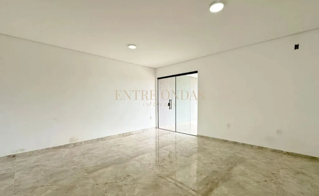 3-bedroom house with a mountain view in Florianópolis — photo 46