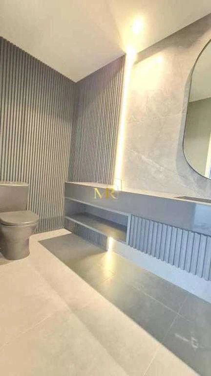 Triplex house with 6 en-suite bedrooms and 9 bathrooms — photo 27